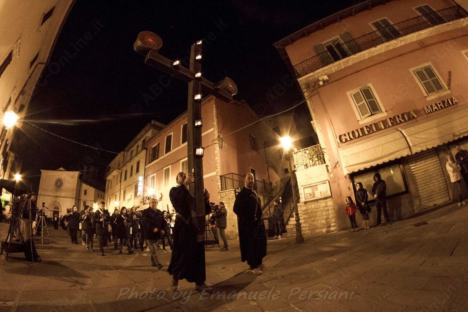 processione cristo morto di cascia