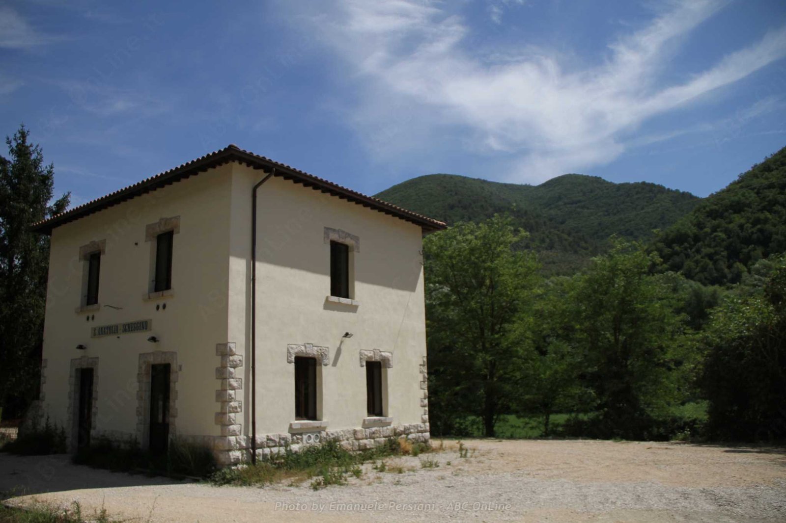 centro polivalente museo ristorante stazione santa anatolia cerreto exstazione ferrovia